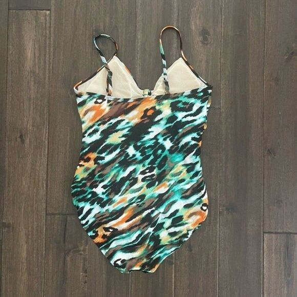 One Piece Abstract Cheetah Print Swimsuit (read for measurements) - Picture 3 of 7